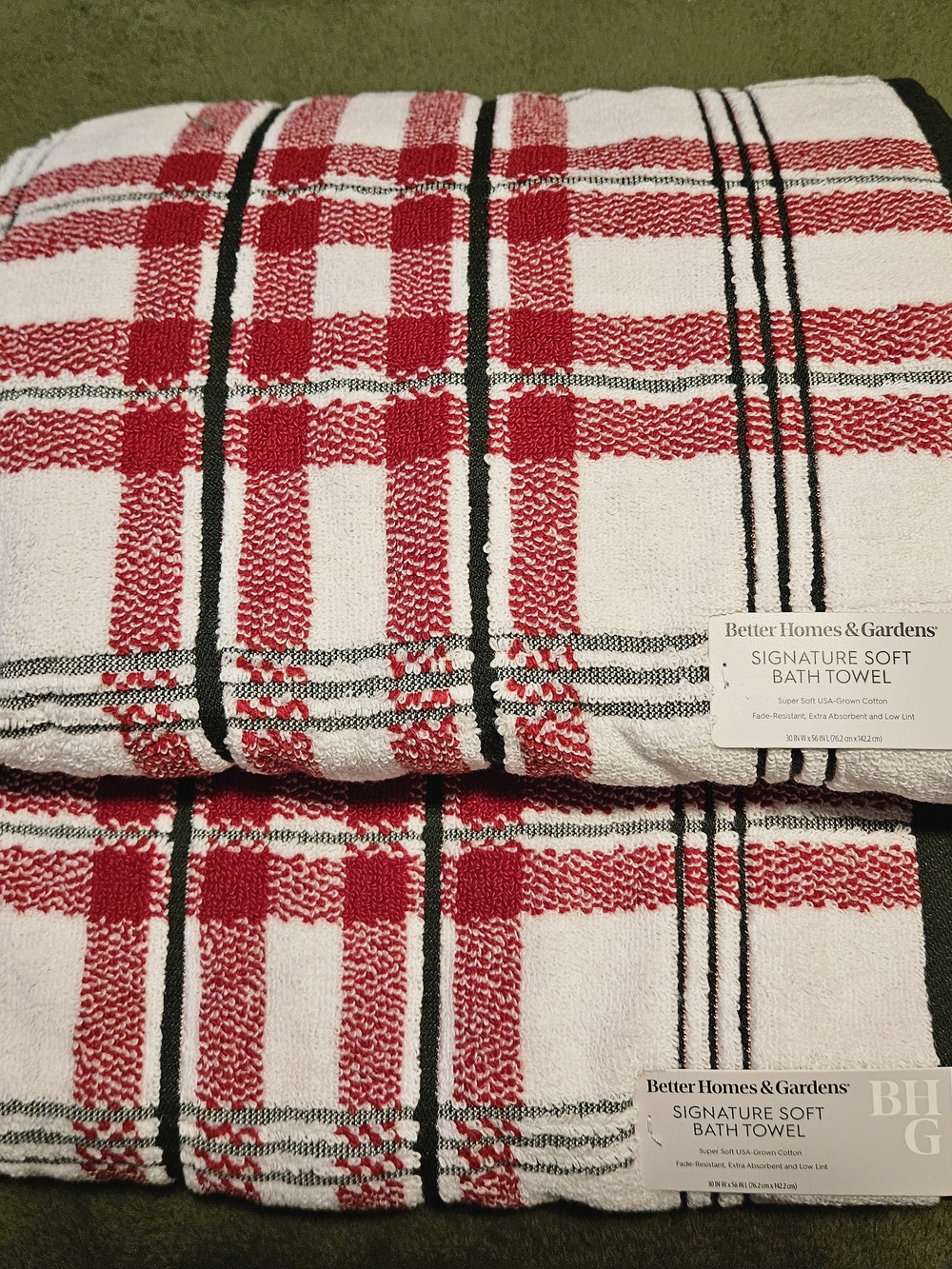 Better Homes And Gardens Red, White & Black Plaid Holiday Towels (2)